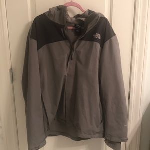 North Face Men’s XL 2 in 1 Gray Jacket w/ Fleece